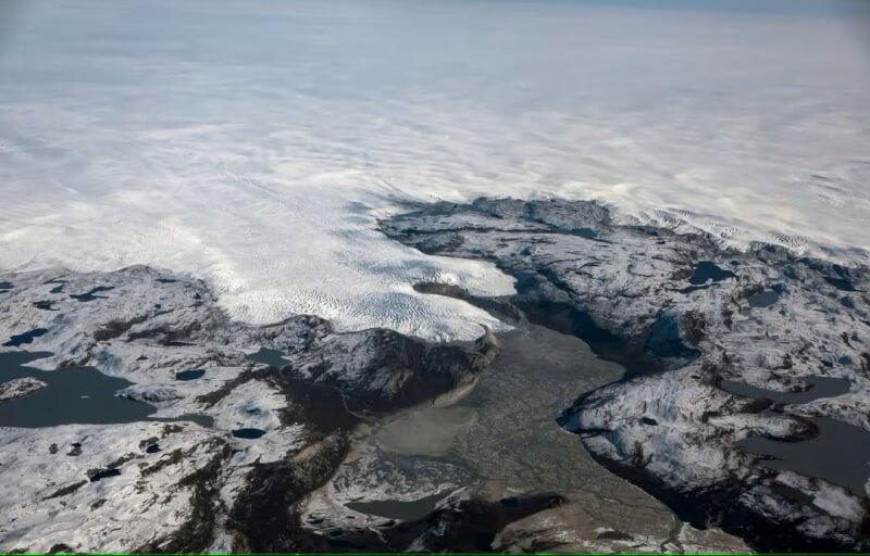 圖為格陵蘭島南部冰川。（路透社）