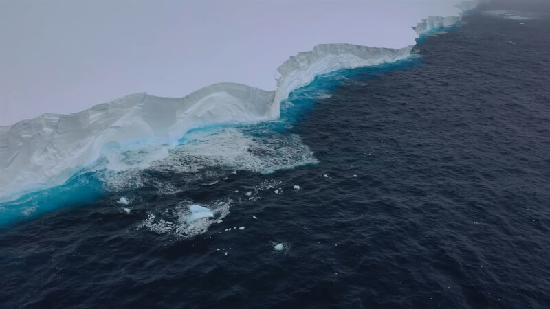 全球最大冰山A23a正向北漂移。（圖取自British Antarctic Survey YouTube頻道網頁youtube.com）