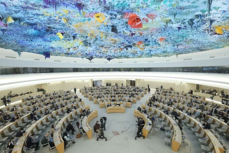 圖為2022年3月聯合國人權理事會開會現場。（路透社）