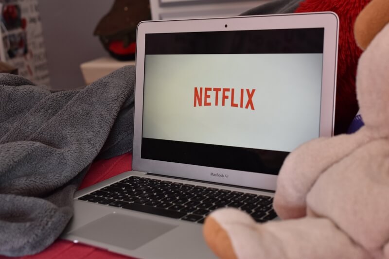 Netflix將在部分市場取消無廣告的基本方案。（圖取自Pixabay圖庫）