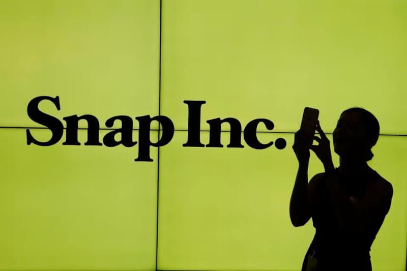 圖為Snap在美國紐約證券交易所外牆標誌。