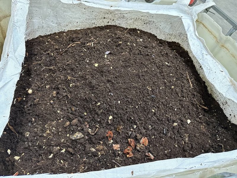 新北市環保局7日表示,新建的高效堆肥廠試營運,以高溫霧化水解技術,將廚餘有機質快速碳化成堆肥,預計每天可處理50公噸廚餘。(新北市環保局提供)中央社記者黃旭昇新北傳真 113年2月7日