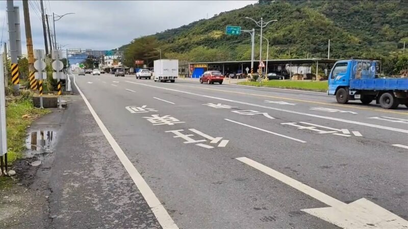 農曆春節連假首日，往年容易塞車的南迴公路車流順暢，8日未見人潮湧入台東，春節住宿率僅約7成。（台東縣警察局大武分局提供）中央社記者盧太城台東傳真 113年2月8日