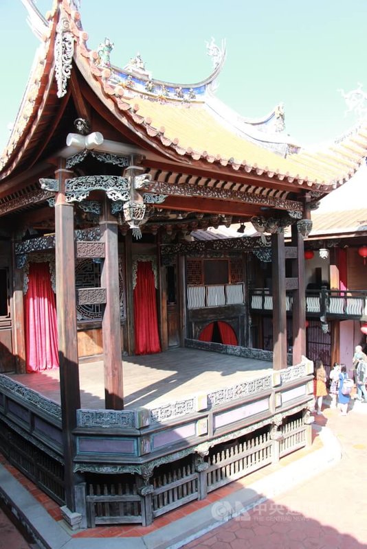 位於台中霧峰的林家宮保第園區內大花廳是林家宴客與看戲空間,當時還有專屬戲班,為霧峰林家鼎盛時期象徵,921地震近幾乎全倒,現已修復。中央社記者蘇木春攝 113年2月8日