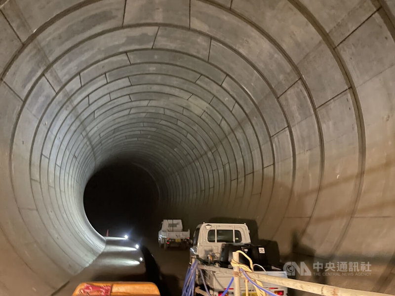 2018年完工的「白子川地下調節池」連接流經東京練馬區的石神井川與白子川，這個地下隧道型調節池長3.2公里、直徑10公尺，可以儲存21萬2000立方公尺河水，相當於700個25公尺游泳池的水量。中央社記者戴雅真東京攝 113年2月11日