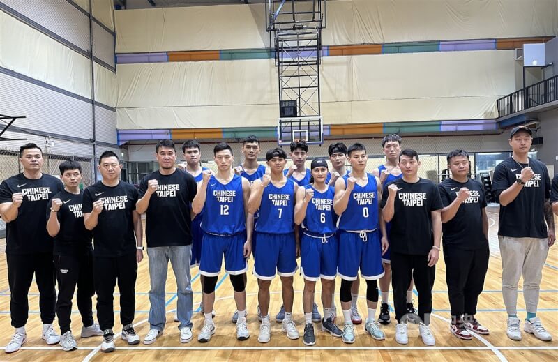 亞洲盃資格賽台灣男籃代表隊5日正式報到，第一階段15人集訓名單中9名球員到場。中央社記者黎建忠攝 113年2月5日