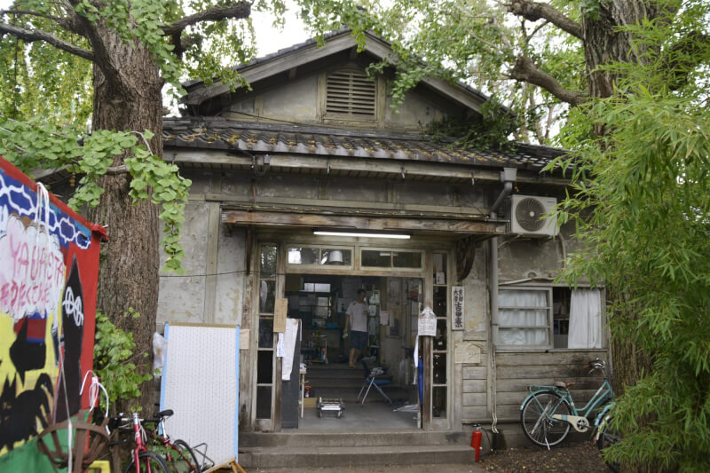 日本京都大學學生宿舍吉田寮2018年9月屋況。（共同社）