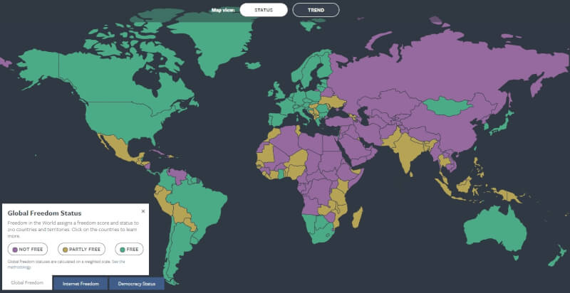 自由之家公布2024年全球自由報告，地圖上紫色區塊國家為「不自由」，綠色為「自由」，黃色為「部分自由」。（圖取自自由之家網頁freedomhouse.org）