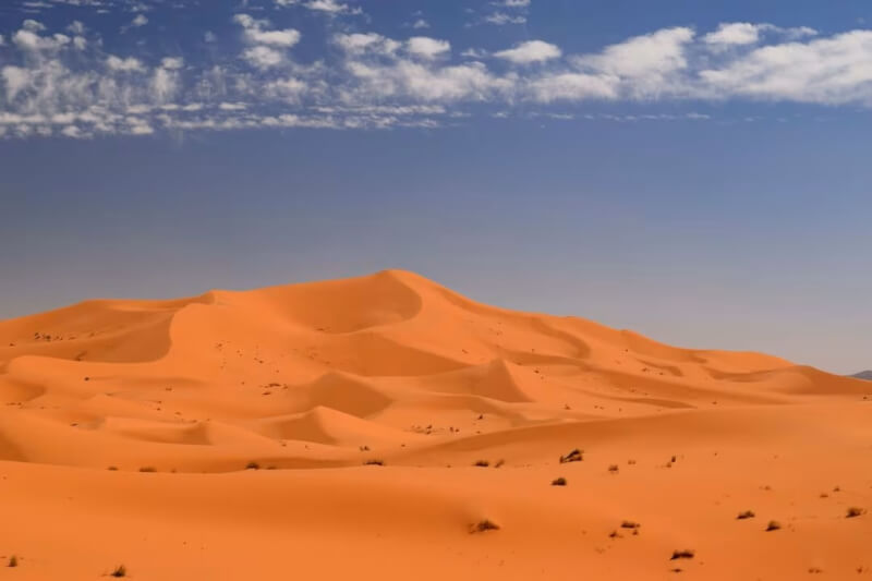 摩洛哥東部撒哈拉沙漠中的「拉拉拉里亞」星狀沙丘。（Charlie Bristow/Handout via 路透社）