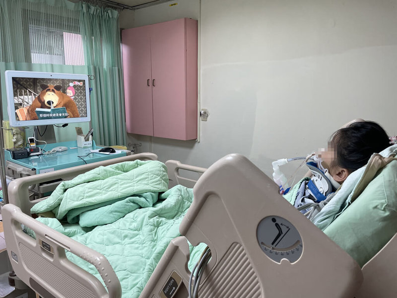 彰化伸港鄉3姊弟車禍案，在秀傳醫院接受治療的姊姊昏迷指數一度回升到11，不過1日發生急性水腦症，昏迷指數又回到3。（秀傳醫院提供）