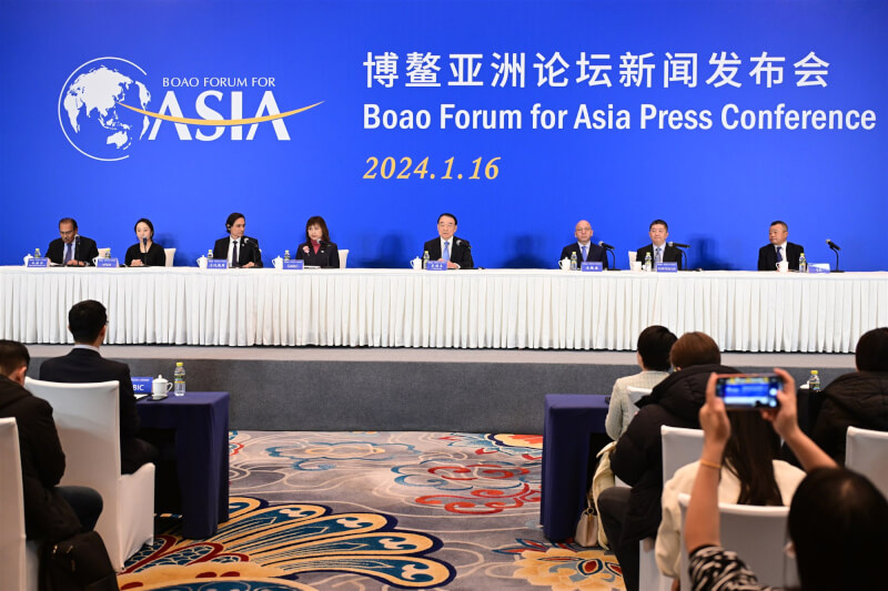 圖為1月16日博鰲亞洲論壇在北京舉行新聞發布會。（中新社）