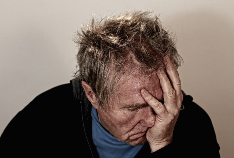 哈瓦那症候群患者有偏頭痛、慢性頭暈和憂鬱等症狀。（示意圖／圖取自pixabay圖庫）