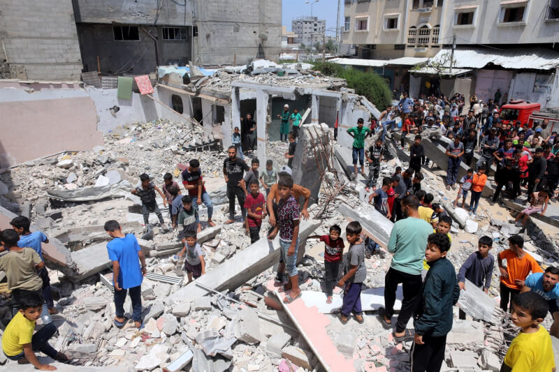 4月29日加薩走廊被以色列空襲後，建築物毀損。（安納杜魯新聞社）