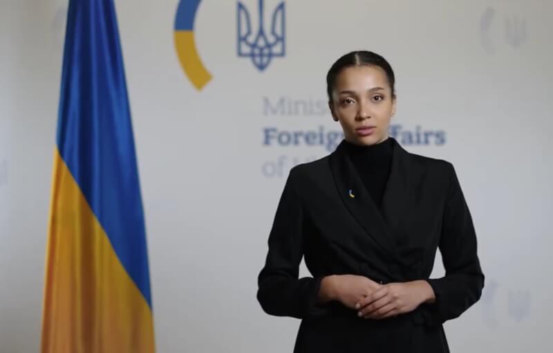 乌克兰推出AI发言人维多利亚．希，她会代表乌克兰外交部发布官方声明。（图取自twitter.com/MFA_Ukraine）