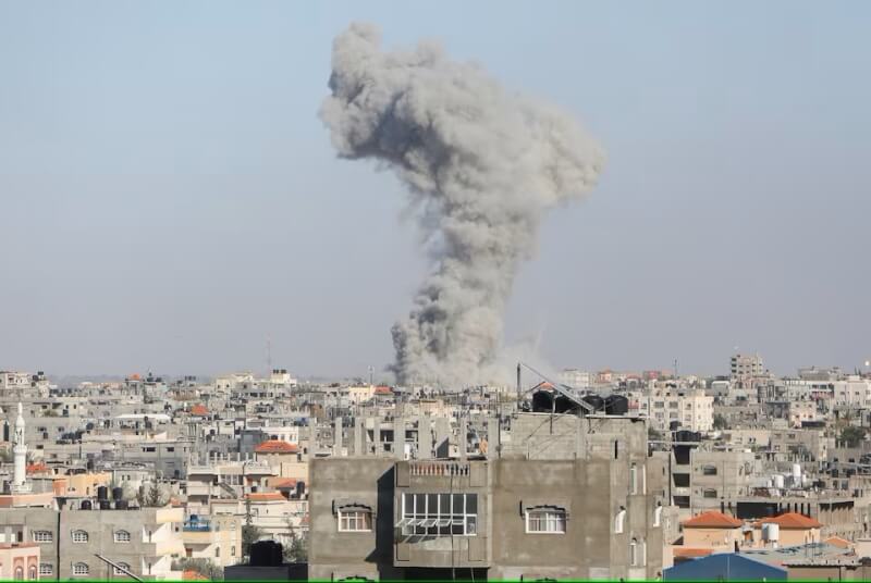 以色列6日攻擊加薩走廊南部拉法市。（路透社）