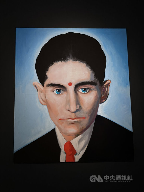 德国艺术家马兹（Volker März）的作品〈卡夫卡被卖了〉（Kafka is sold）。中央社记者刘郁葶布拉格摄  113年5月10日