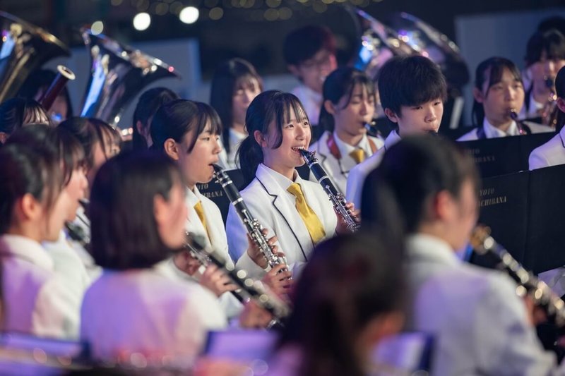 「橘色惡魔」京都橘高校吹奏樂部11日在日本最大的台灣文化祭TAIWAN PLUS帶來精彩演出，博得滿堂彩。（文化總會提供）中央社記者葉冠吟傳真 113年5月12日