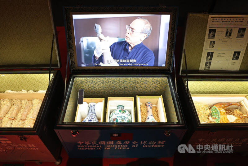 國立歷史博物館歷經逾5年整修,將在21日起開放公眾參觀。開館特展、常設展聚焦史博館定位與歷史,其中可見承載文化外交使命的「中華文物箱」,以「南張北溥」等藝術家仿品吸引國際注意。中央社記者裴禛攝 113年2月7日