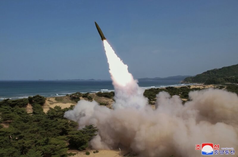 北韩17日试射弹道飞弹。（图取自北韩中央通信社网页http://kcna.kp）