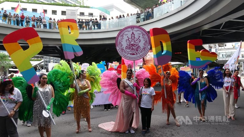 6月是全球的同志驕傲月(Pride Month),曼谷同志驕傲大遊行1日下午在鬧區街頭登場。中央社記者呂欣憓曼谷攝 113年6月1日