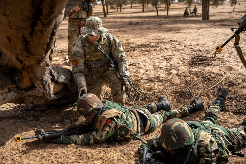 美國近期在非洲舉行「非洲之獅」軍演，美軍5月29日與塞內加爾軍隊進行訓練。（圖取自facebook.com/SETAFAfrica）