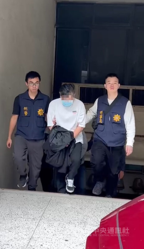 刑事局獲報有運毒集團自美國寄送大麻花毒包裹來台,將毒品藏於桶狀真空包裝袋內,經成立專案小組追查發現有黑幫介入其中,還找上癌末患者簽收以躲避查緝,警方陸續循線拘提7嫌送辦。(翻攝照片)中央社記者黃麗芸傳真 113年6月12日