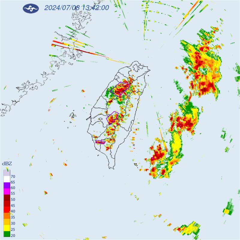 氣象署針對台中市、苗栗縣、新竹縣、屏東縣、高雄市、南投縣、雲林縣、嘉義縣發布大雷雨即時訊息。（圖取自氣象署網頁cwa.gov.tw）