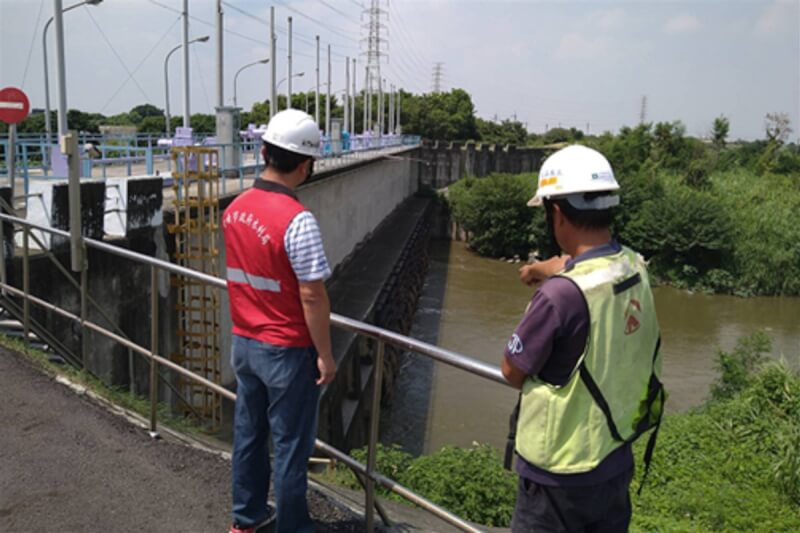 颱風凱米逐漸接近台灣，加上適逢年度天文大潮，台南市政府要求各單位就轄管範圍加強防颱整備工作。（台南市政府提供）中央社記者楊思瑞台南傳真 113年7月22日