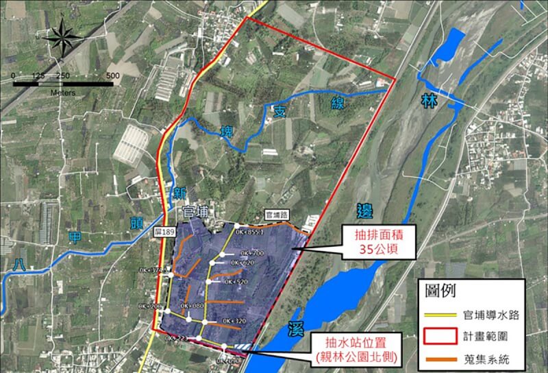 屏東縣政府水利處副處長林煥文表示,林邊鄉官埔導水路往上還有好幾百公尺才能把整區水收下來,延續性工程將循序漸進後續辦理。(屏東縣政府水利處提供)中央社記者黃郁菁傳真 113年7月23日