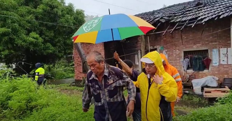 颱風凱米來襲，預估24日晚上風雨明顯增強，台南市政府已從山區撤離143人，由區公所收容或依親等，南化區關山也正在撤離中。（台南市政府提供）中央社記者張榮祥台南傳真  113年7月24日