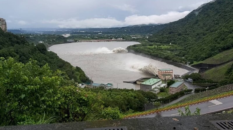 颱風凱米帶來雨量，水利署北區水資源分署25日表示，石門水庫蓄水率從50.5%增加到82.0%，水庫蓄水量約增加6400萬噸。（水利署北區水資源分署提供）中央社記者葉臻傳真 113年7月25日