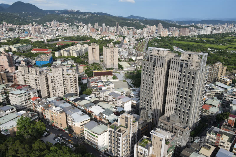 圖為台北市建物景觀。（中央社檔案照片）