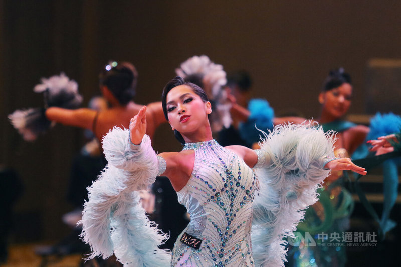 第3屆馬來西亞WDSF體育舞蹈錦標賽,台灣選手表現優異,圖為參賽的台灣選手黃家宜展現精彩舞姿。中央社記者黃自強吉隆坡攝 113年7月29日