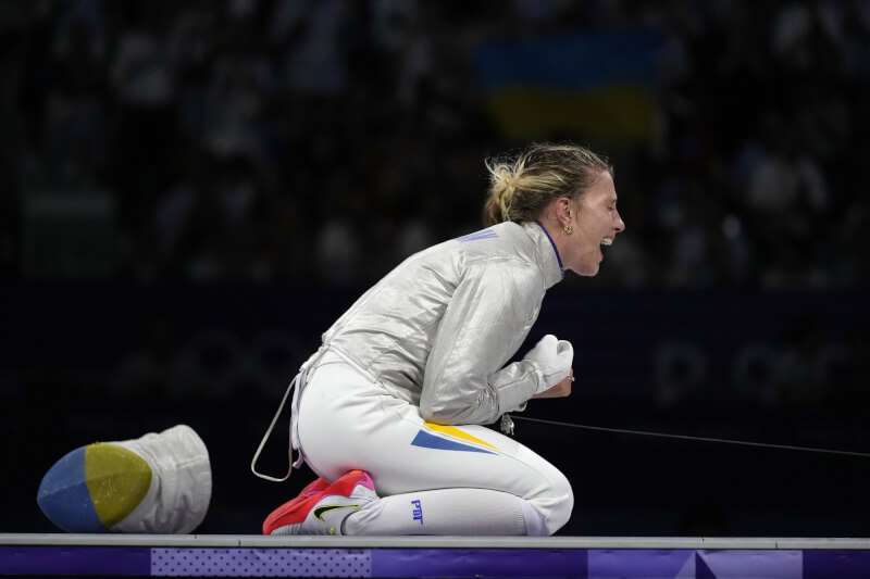 烏克蘭女子擊劍選手哈爾蘭29日獲得銅牌，這是烏克蘭在巴黎奧運的第一面獎牌。（美聯社）