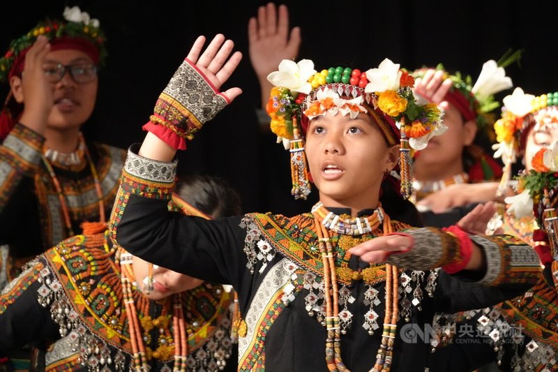 屏東Puzangalan希望兒童合唱團在斯洛伐克國際青年音樂節、維也納世界和平合唱節拿下5金獎，信誼基金會10日邀請剛返台不久的希望兒童合唱團在父親節活動中表演。中央社記者陳至中台北攝  113年8月10日