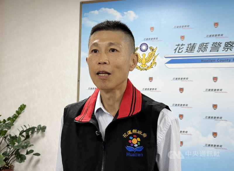 德籍教授柯尼哲3月下旬在花蓮旅遊,失蹤逾4個月,家屬投書質疑警方延誤救援等指控。花蓮縣警察局外事科長陳奕彣(圖)14日說明救援狀況,強調並無延誤救援。中央社記者張祈攝 113年8月14日