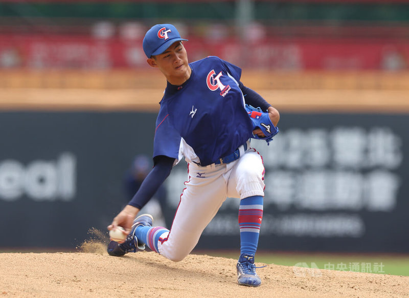 「東體潛水艇」下勾投手陳世展(圖)入選亞洲青棒錦標賽台灣代表隊18人名單,他說,感謝教練團和選訓委員的青睞,會連同培訓隊友的份一起拚。中央社記者張新偉攝 113年8月28日