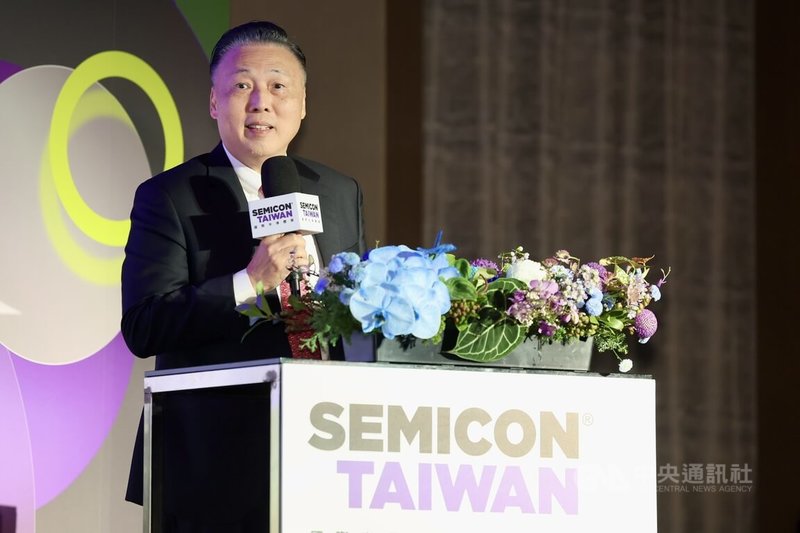 國際半導體展SEMICON Taiwan 2024展前記者會1日下午在台北舉行，日月光半導體執行長吳田玉（圖）以SEMI全球董事會副主席身分受邀出席，分享半導體產業黃金時刻的機會與挑戰。中央社記者王飛華攝  113年9月2日