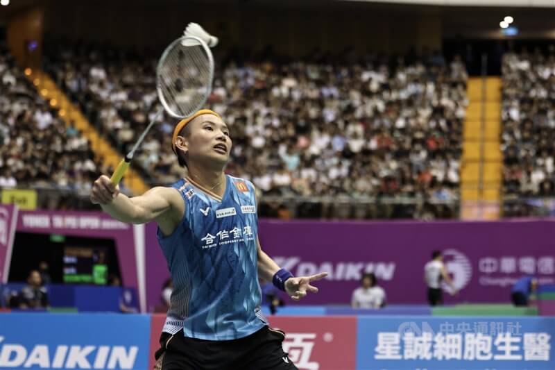台灣羽球一姐戴資穎(圖)帶傷出征2024台北羽球公開賽,6日8強戰交手印尼選手,先拿下1局後連失2局吞敗,激戰3局惜無緣晉級。中央社記者翁睿坤攝 113年9月6日