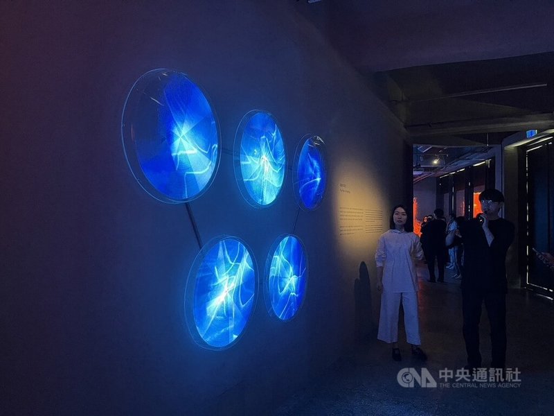 金馬賓館當代美術館9月新展「無穹.無盡:邵永添」11日即將正式開展,以互動藝術與人工智慧演繹藝術家邵永添57年的求藝生涯。中央社記者林巧璉攝 113年9月10日