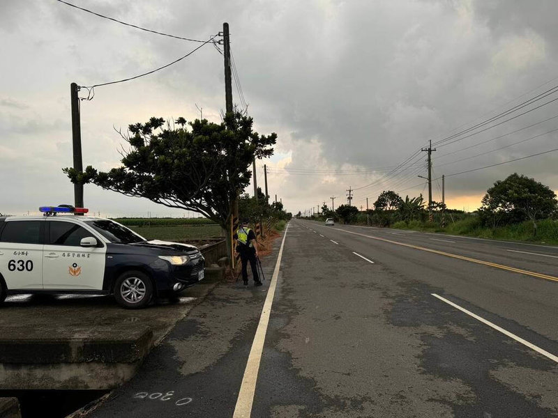 雲林縣警察局台西分局即日起在轄內台61線四湖段、台78線東勢段2條快速公路及台17線林厝寮段周邊道路易肇事路段，以移動式測速照相方式取締超速違規，防制交通事故發生，維護民眾交通安全。（警方提供）中央社記者姜宜菁傳真  113年9月12日