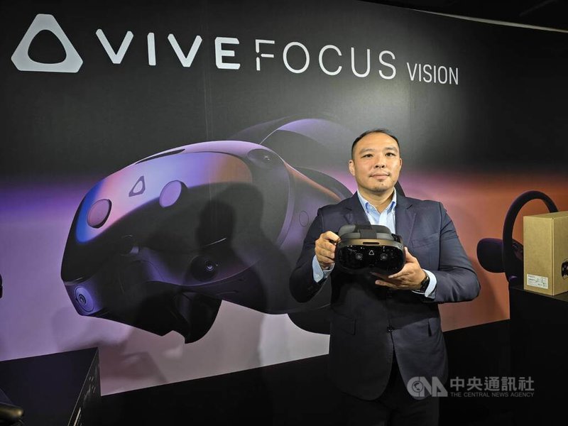 宏達電18日發表新一代XR頭戴裝置VIVE Focus Vision，宏達電台灣業務總監簡瑞春表示，看好新品將帶動台灣市場業績繼續成長。中央社記者江明晏攝  113年9月18日