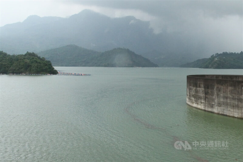 強降雨挹注，曾文水庫23日蓄水率達100%。（中央社檔案照片）