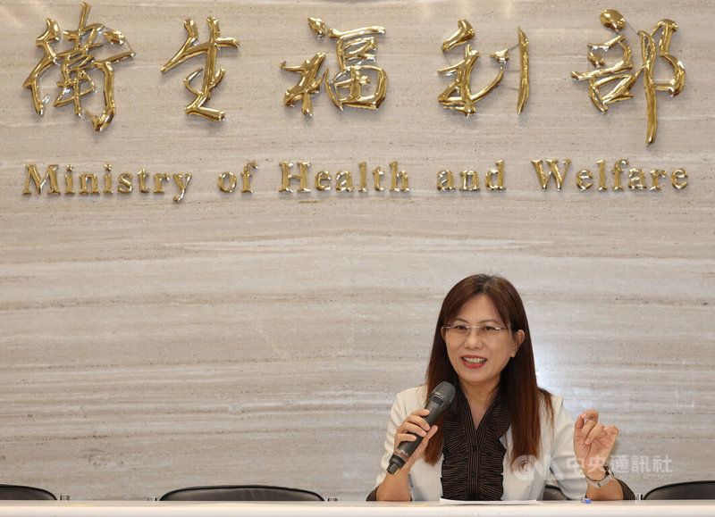 114年度健保總額歷經14小時協商仍破局,健保會執行秘書周淑婉(圖)27日在記者會中指出,於醫院、西醫基層總額方面,雙方均釋出最大善意盡力磋商,但因協商空間有限,對於健保資源優先投入項目彼此仍有差距,將以兩案併陳送衛福部決定。中央社記者張新偉攝 113年9月27日
