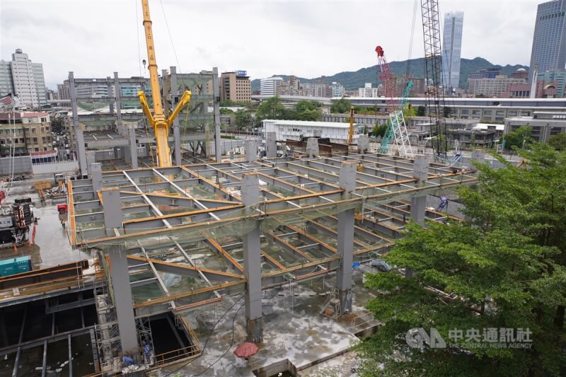 圖為京華城原址、「京華廣場」建案工地現況。（中央社檔案照片）