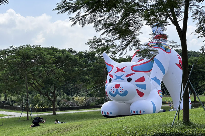 台南山上花園水道博物館10日起將舉辦5週年館慶活動，在台灣文創博覽會舉辦期間頗受歡迎的吉祥物「巷仔Niau（貓）」也將再次展出。（台南市文化局提供）中央社記者楊思瑞台南傳真  113年10月6日