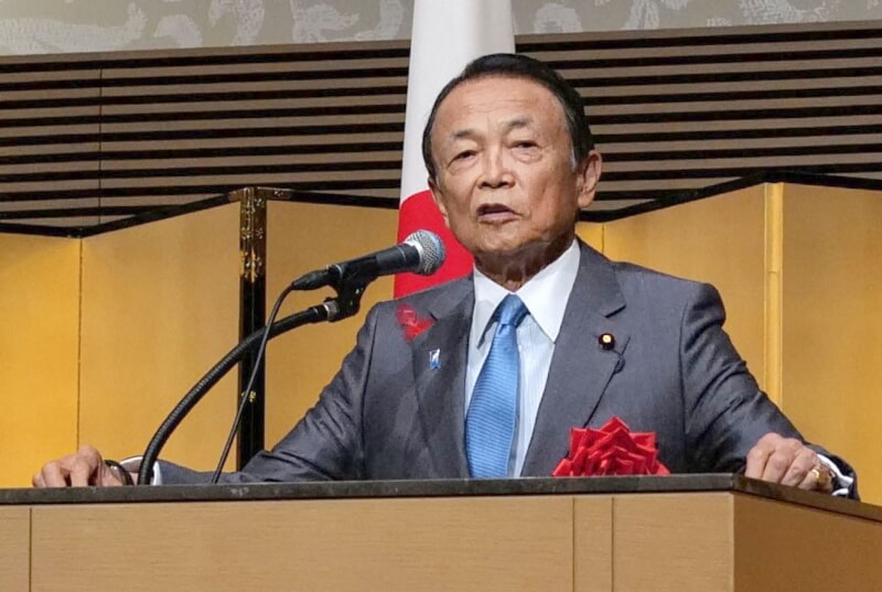 前日本首相、現任執政黨自民黨最高顧問的麻生太郎8日出席當地台灣雙十國慶相關活動時表示，台灣對日本而言是一個重要「國家」。（共同社）