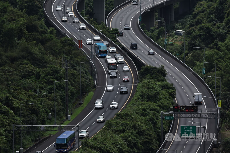 圖為國道5號坪林往石碇路段。（中央社檔案照片）