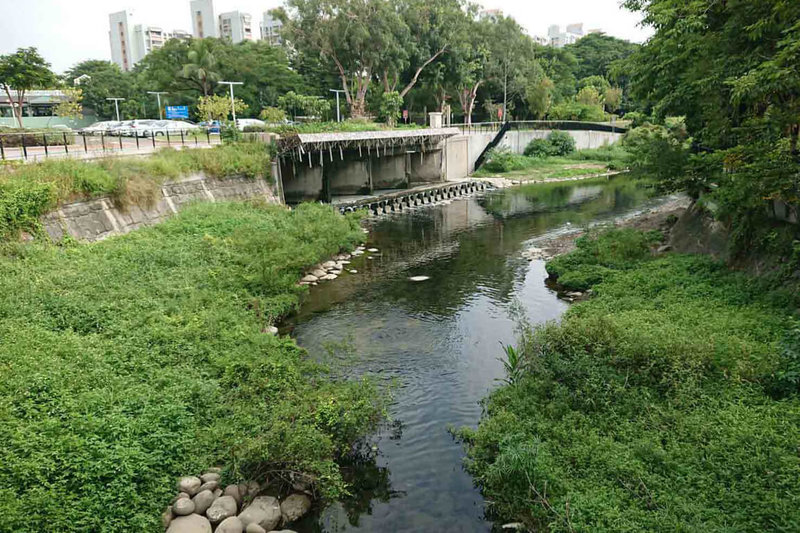 台南市政府向中央爭取經費補助辦理「竹溪第2期水質淨化場工程」，可望進一步改善竹溪水質。圖為第1期工程改善成果。（台南市政府提供）中央社記者楊思瑞台南傳真  113年10月21日