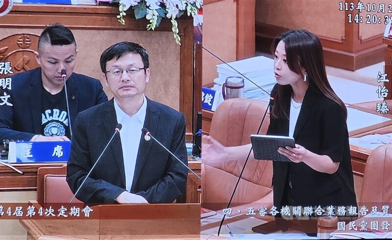 新北市議會21日進行業務質詢，國民黨市議員江怡臻（右）指出，新北多數學校工友遇缺不補，使得人力不夠。教育局長張明文（左2）表示，這是全國性問題，現在只能改成庶務外包，對學校來說確實比較困擾，目前也在討論配套辦法，包括向中央建議放寬65歲工友可以延後退休。中央社記者王鴻國攝 113年10月21日